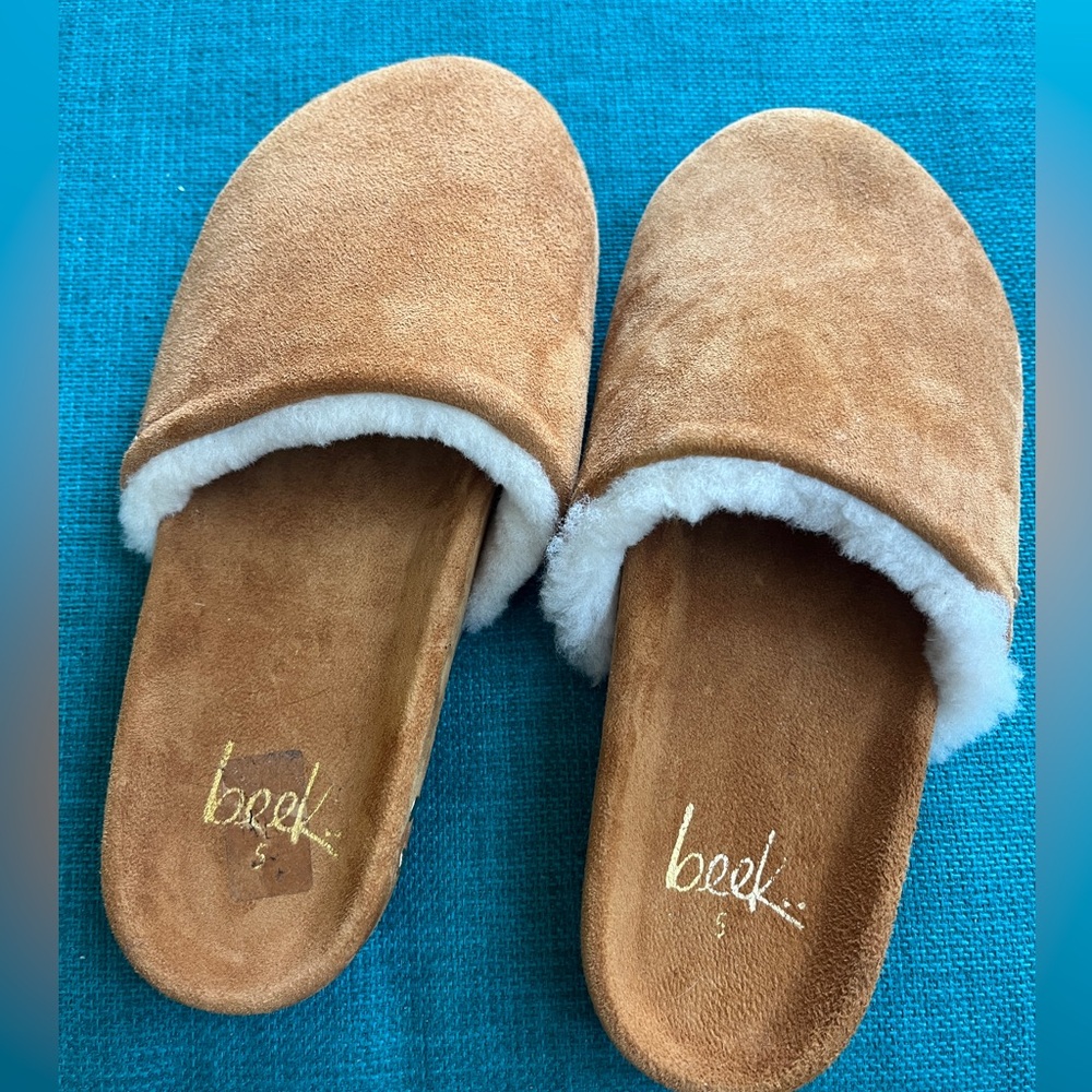 BEEK Apalis Shearling - Caramel Trimmed Clogs Women's Size 5 NWOT firm